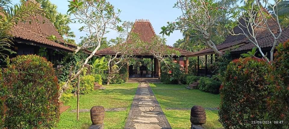 Alas Arum Ecolodge Selemadeg Екстериор снимка